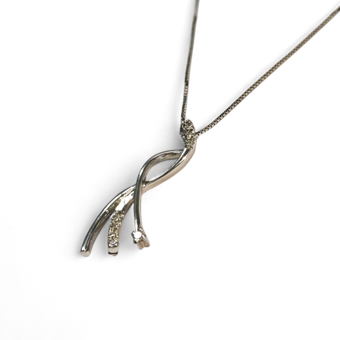 Pendente Stilizzato con Diamanti CT 0.09
