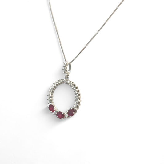 Pendente con Rubini CT 0.50 e Diamanti CT 0.20