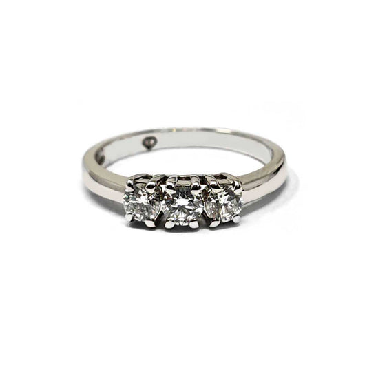 Anello Trilogy in Oro Bianco e Diamanti CT 0.33