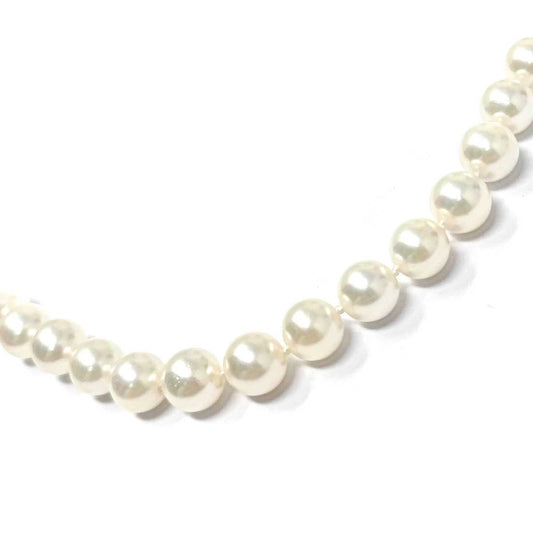 Filo di Perle Mikimoto 7,5/7 mm con Chiusura in Oro