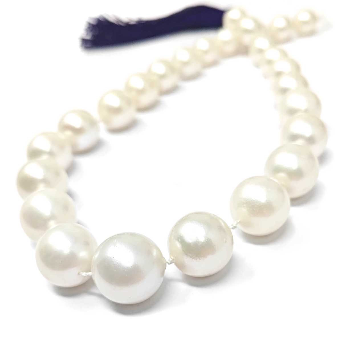 Filo di Perle Australiane a decrescere da 13 a 17 mm