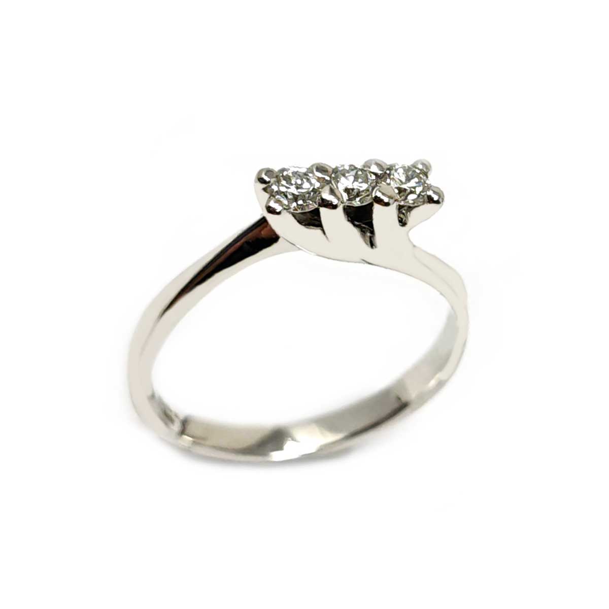 Anello Trilogy con Diamanti CT 0.30