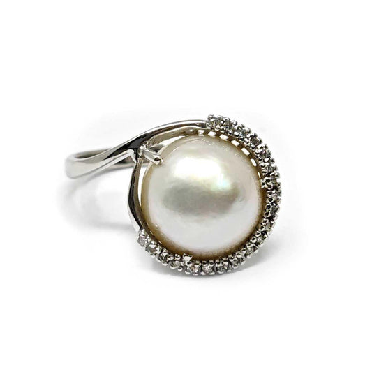 Anello con Diamanti e Perla Mabe'