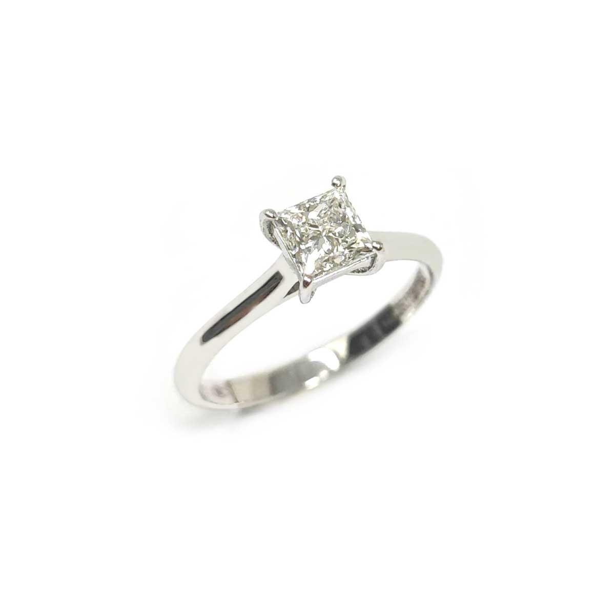 Anello Solitario Taglio Princess CT 0.70 VS1 F GIA Certificato
