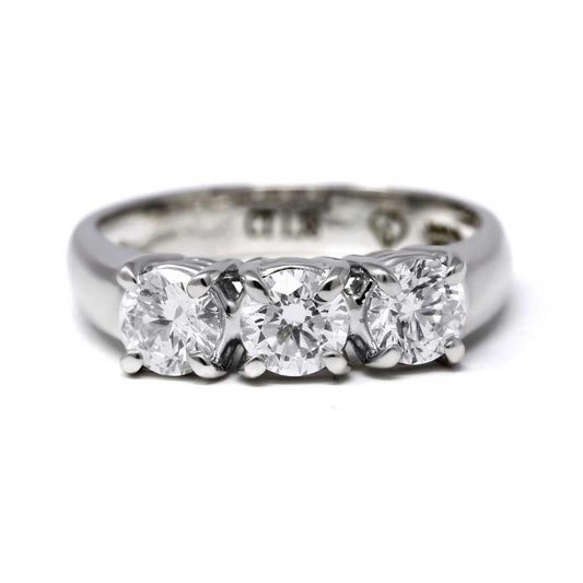 Anello Trilogy con Diamanti CT 1.38 VVS F