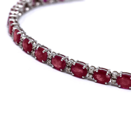 Bracciale con Rubini CT 10,60 e Diamanti CT 0.50