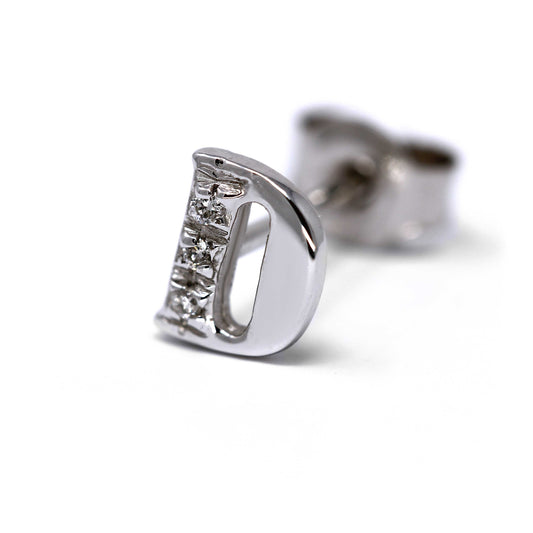 Orecchini a lettera D con Diamanti Bianchi CT 0.03