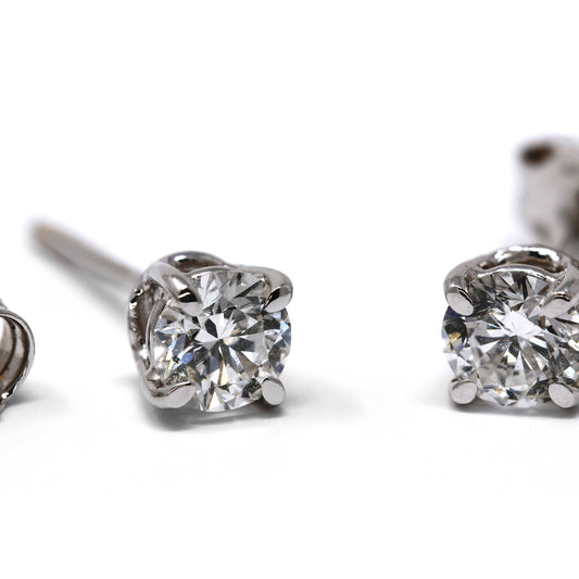 Orecchini Punto Luce con Diamanti CT. 0.82