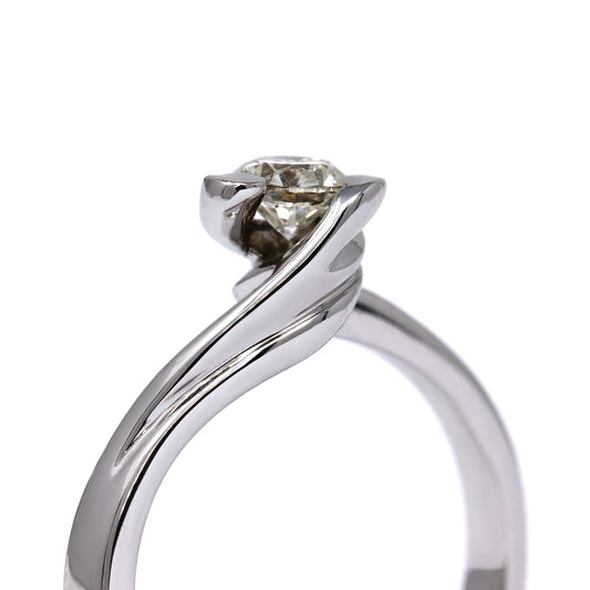 Anello Solitario a giro con Diamante CT 0.46