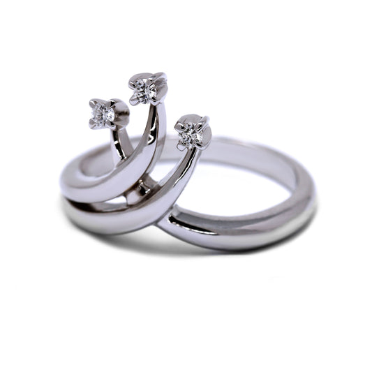 Anello Trilogy con Diamanti Bianchi CT 0.09