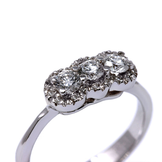 Anello Trilogy con Diamanti Bianchi CT 0.70