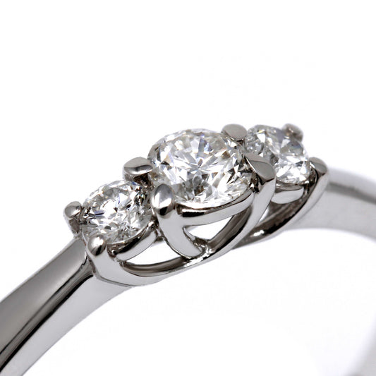 Anello trilogy con Diamanti CT 0.32
