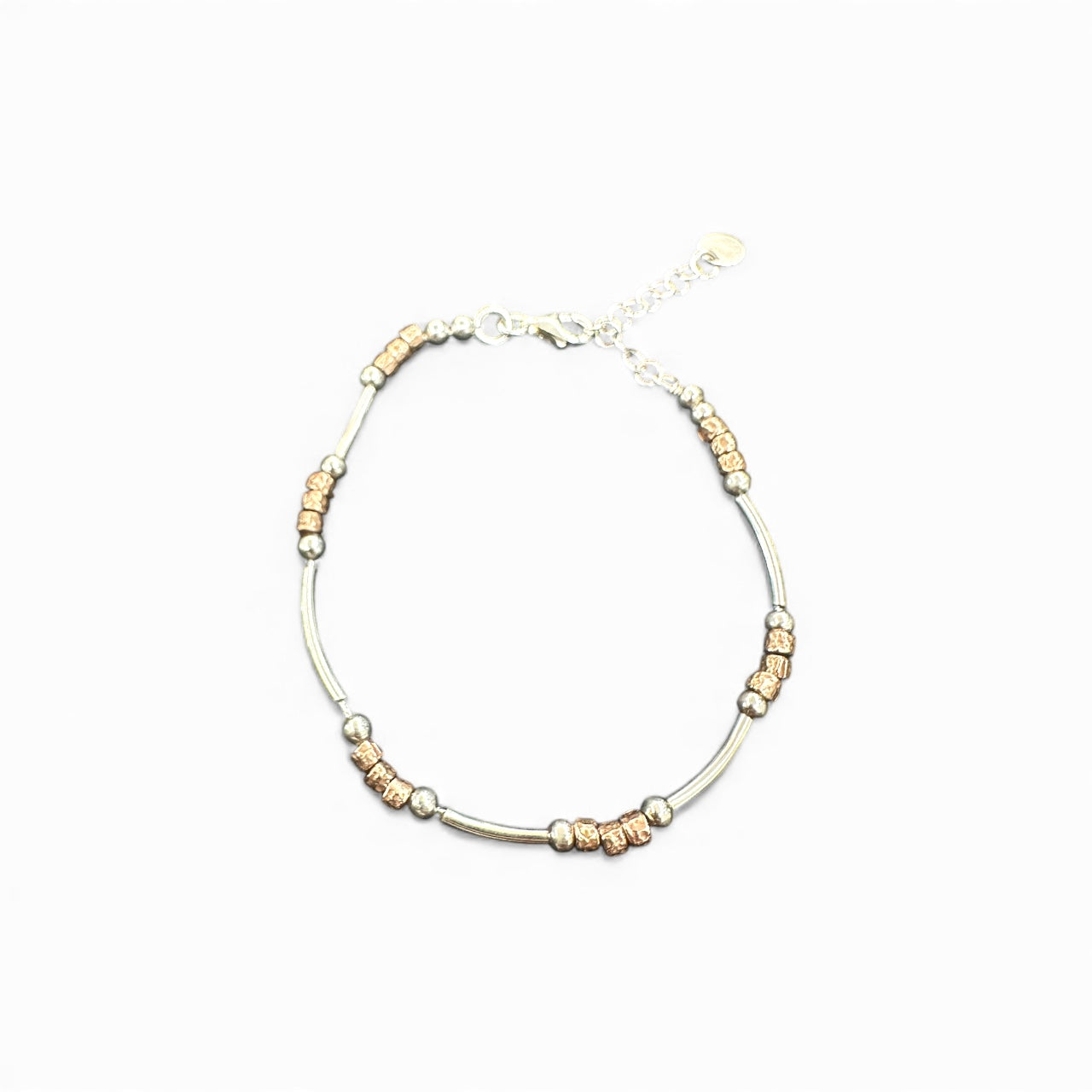 Bracciale in argento 925 con inserti rosati e dettagli tubolari