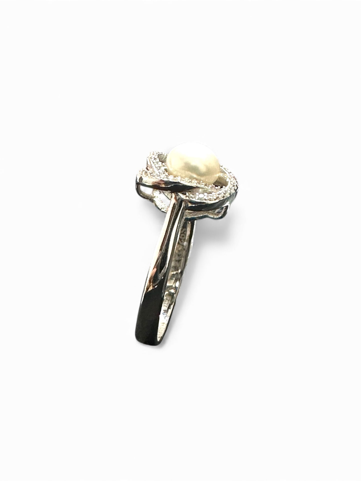 Anello in Argento 925 con Perla Centrale e Zirconi – Misura 14