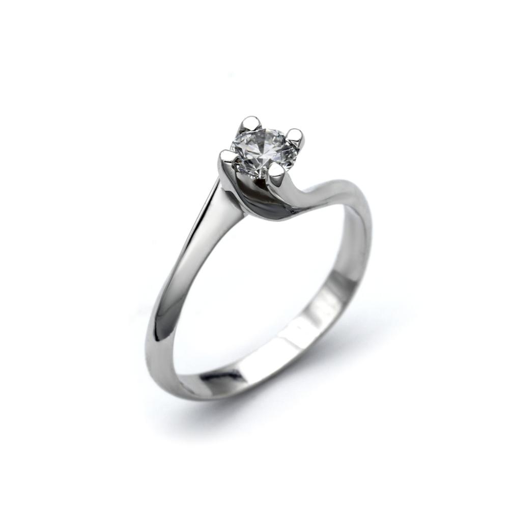 Anello Solitario Valentino con Diamante CT 0.40