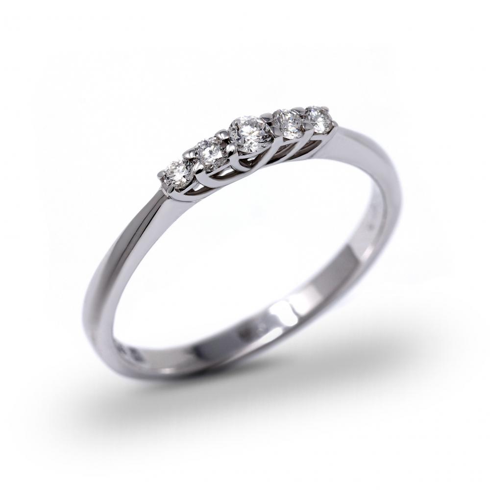 Anello Veretta con Diamanti Bianchi CT 0.35
