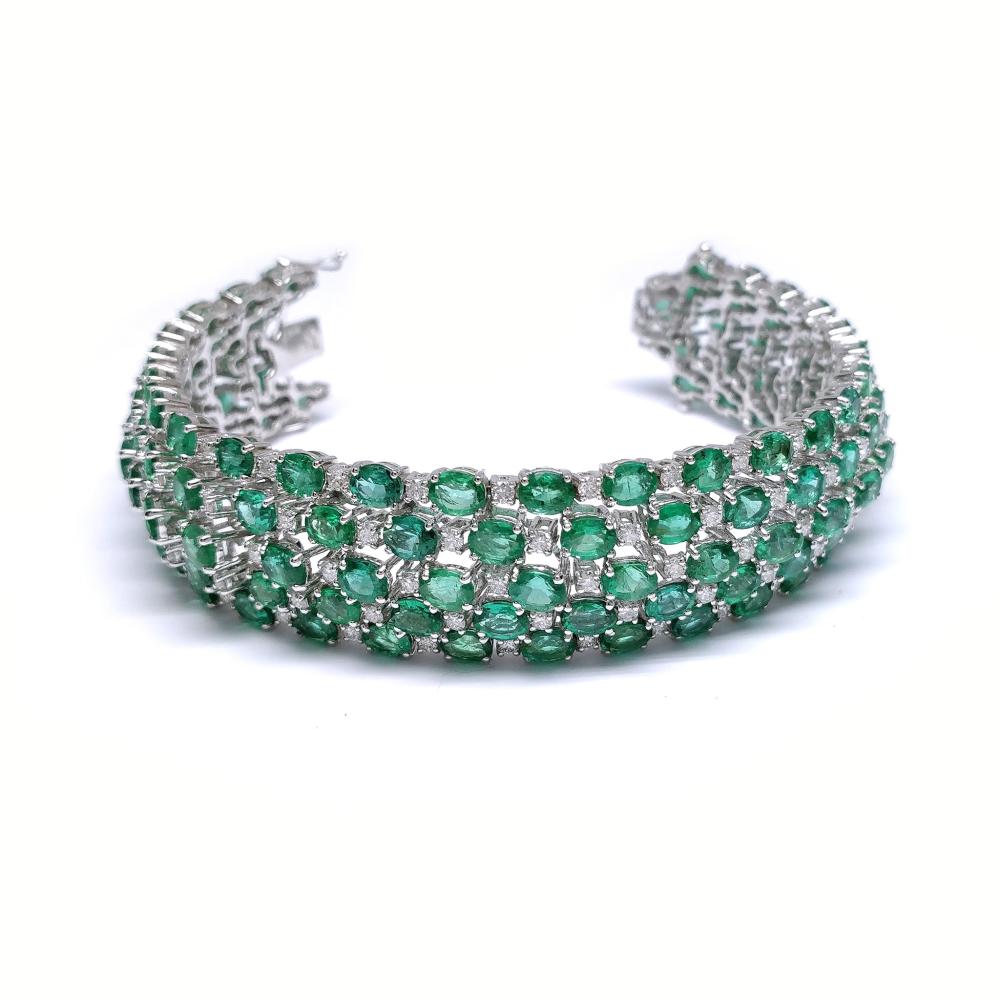Bracciale con Smeraldi CT 41.08 e Diamanti CT 4.24