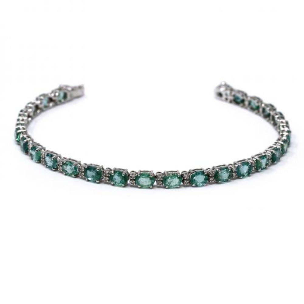 Bracciale con Smeraldi CT 10,30 e Diamanti CT 0,50