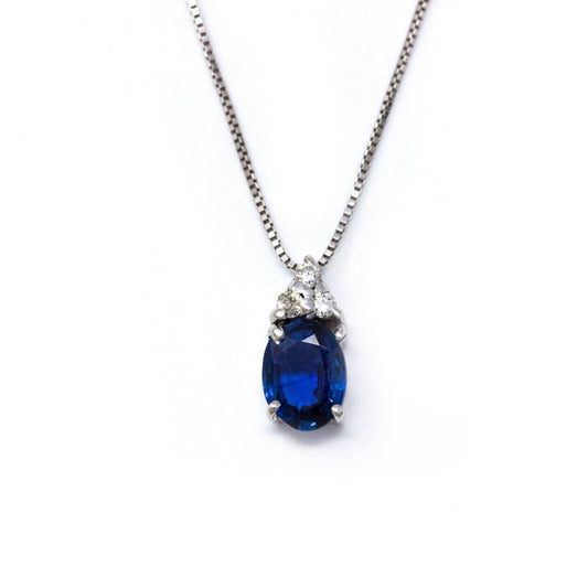Pendente con Zaffiro CT 0.45 e Diamanti CT 0.03