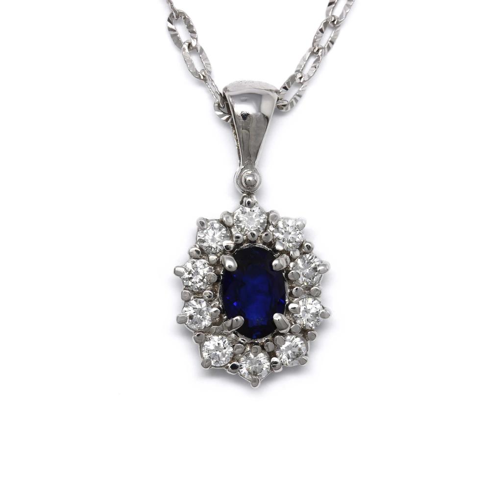 Pendente con Zaffiro Ceylon CT 0.45 e Diamanti CT 0.30
