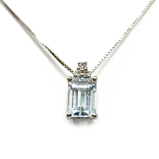 Pendente con Acquamarina CT 1.01 e Diamanti CT 0.04