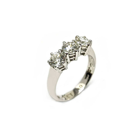 Anello Trilogy con Diamanti CT 1.80 VS F