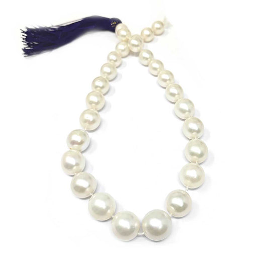 Filo di Perle Australiane a decrescere da 13 a 17 mm