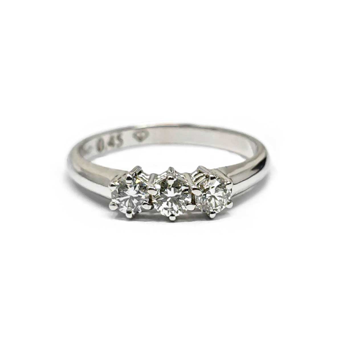 Anello Trilogy con Diamanti CT 0.45