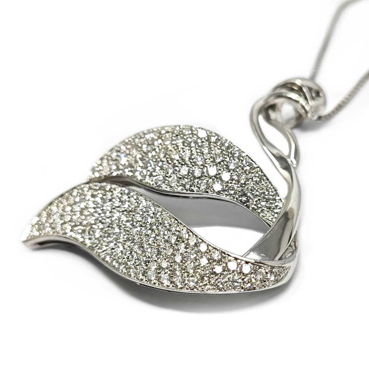 Pendente in Oro e Diamanti CT 2.92 Cigno Collezione S.Dalì