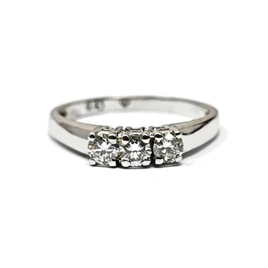 Anello Trilogy con Diamanti CT 0.46
