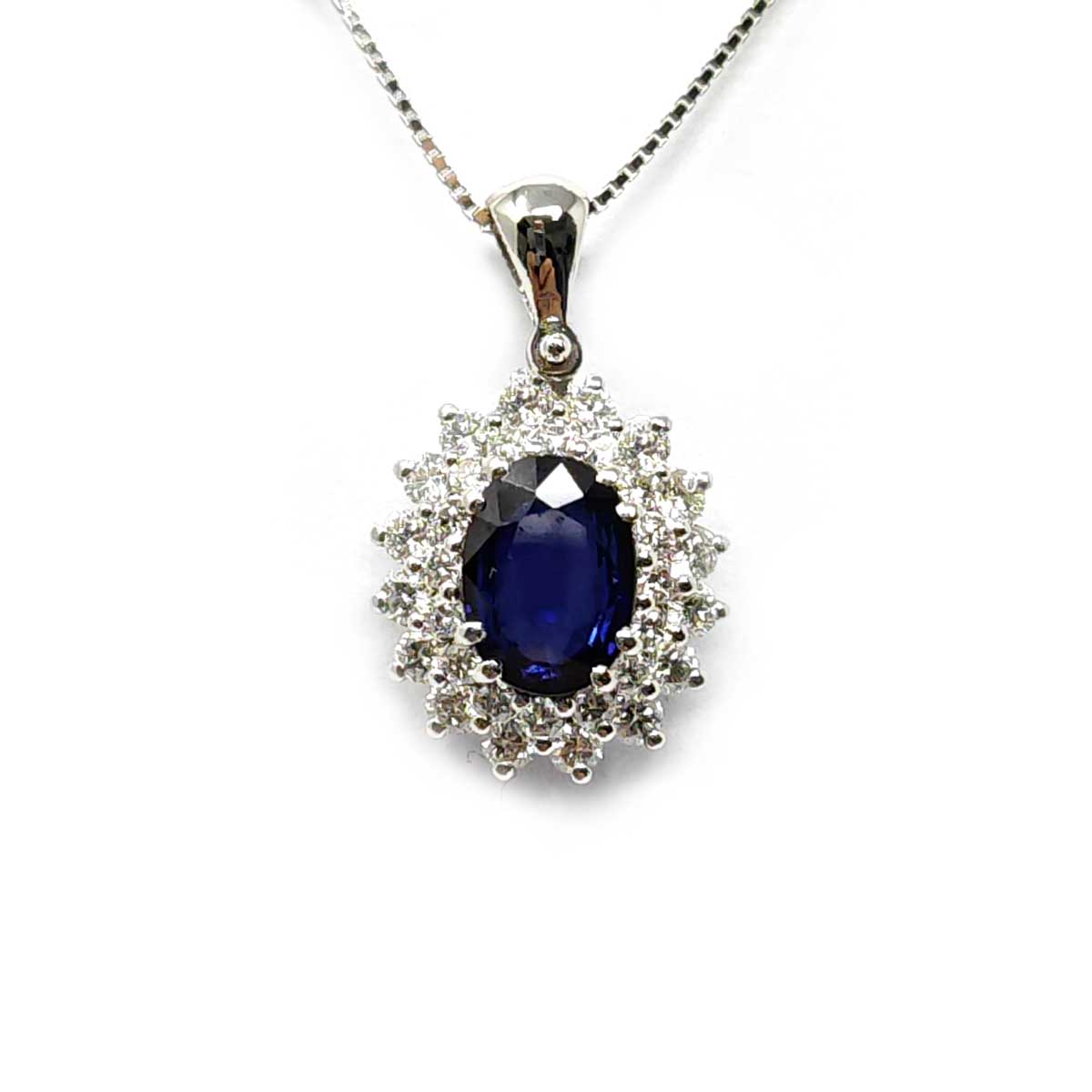 Pendente Doppio Giro con Zaffiro CT 0.72 e Diamanti CT 0.50