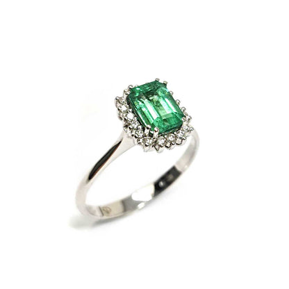 Anello con Smeraldo CT 1.00 e Diamanti CT 0.13