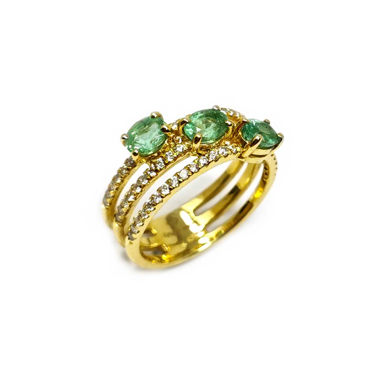 Anello in Oro Giallo con Smeraldi CT 1.14 e Diamanti CT 0.48