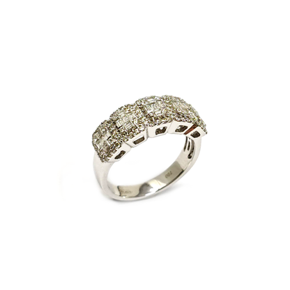 Anello in Oro Bianco con Diamanti CT 0.67