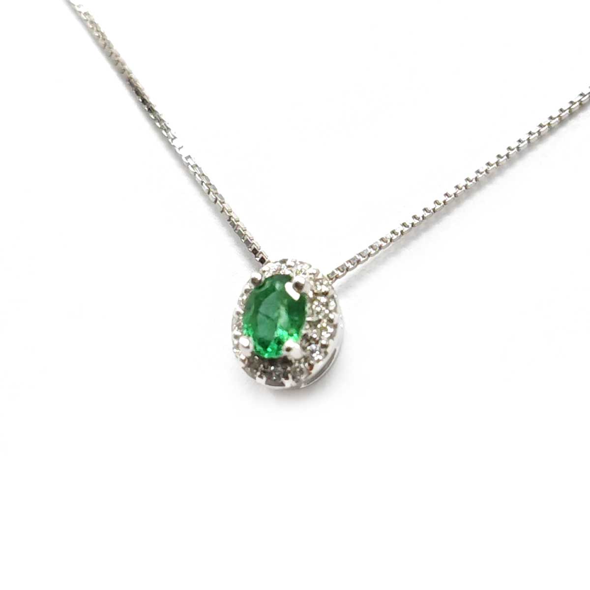 Pendente con Diamanti CT 0.05 e Smeraldo CT 0.15