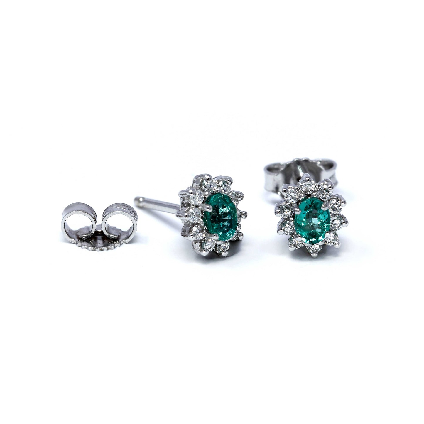 Orecchini con Diamanti CT 0.20 e Smeraldi CT 0.40