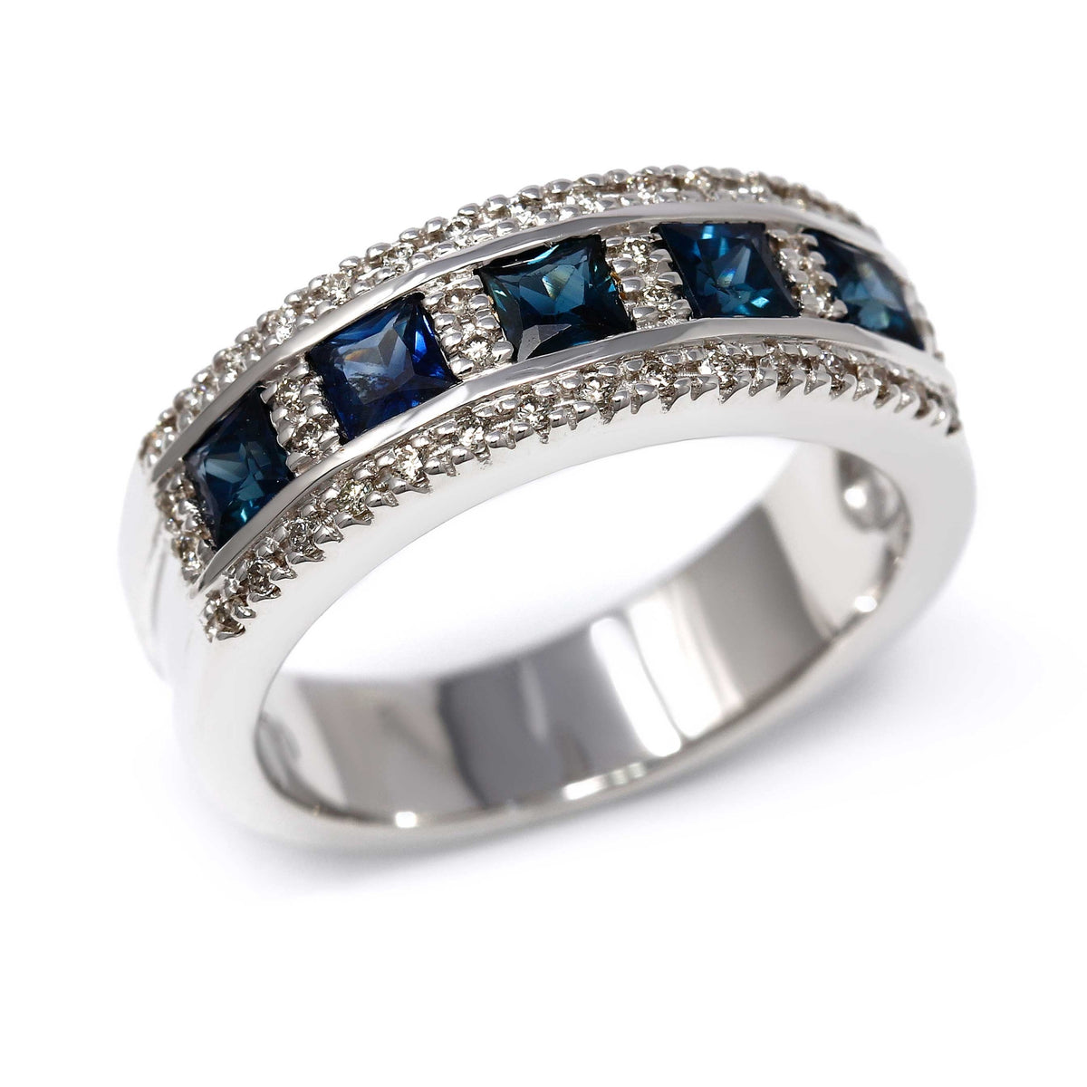 Anello Veretta in Oro 18kt con Zaffiri CT 0.90 e Diamanti CT 0.22