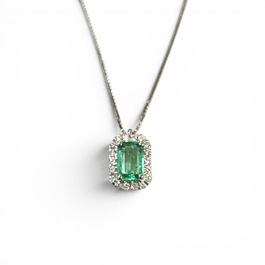 Pendente con Smeraldo CT 0.50e Diamanti CT0.10