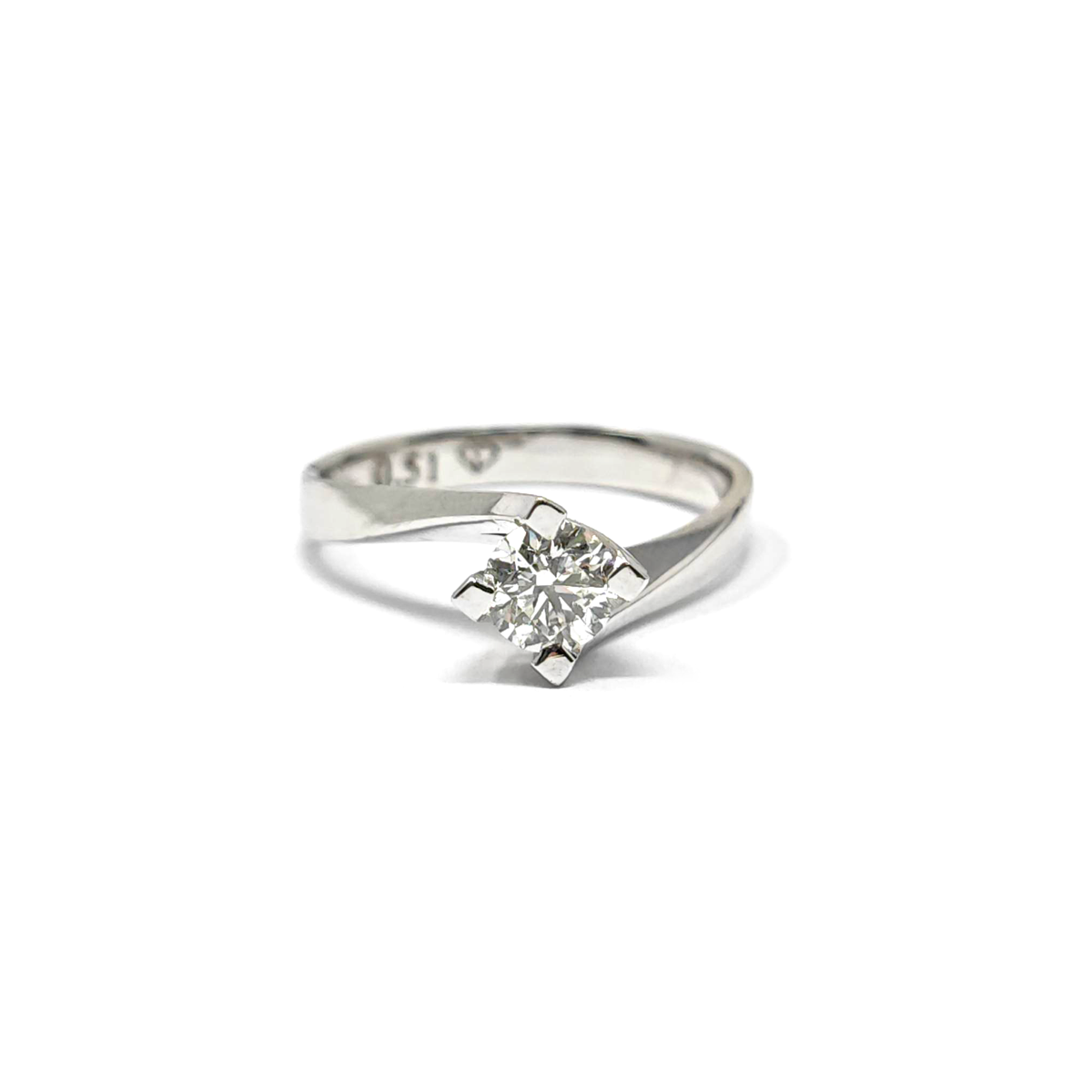 Anello Solitario con Diamante Certificato IGI CT 0.51