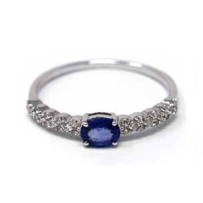 Anello con Zaffiro CT 0.45 e Diamanti CT 0.07