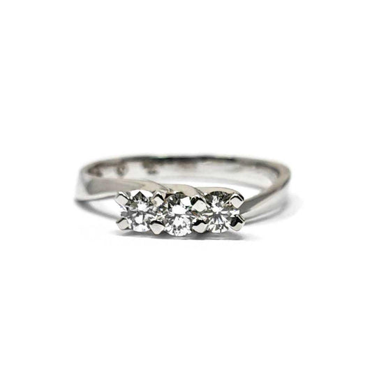 Anello Trilogy con Diamanti CT 0.45