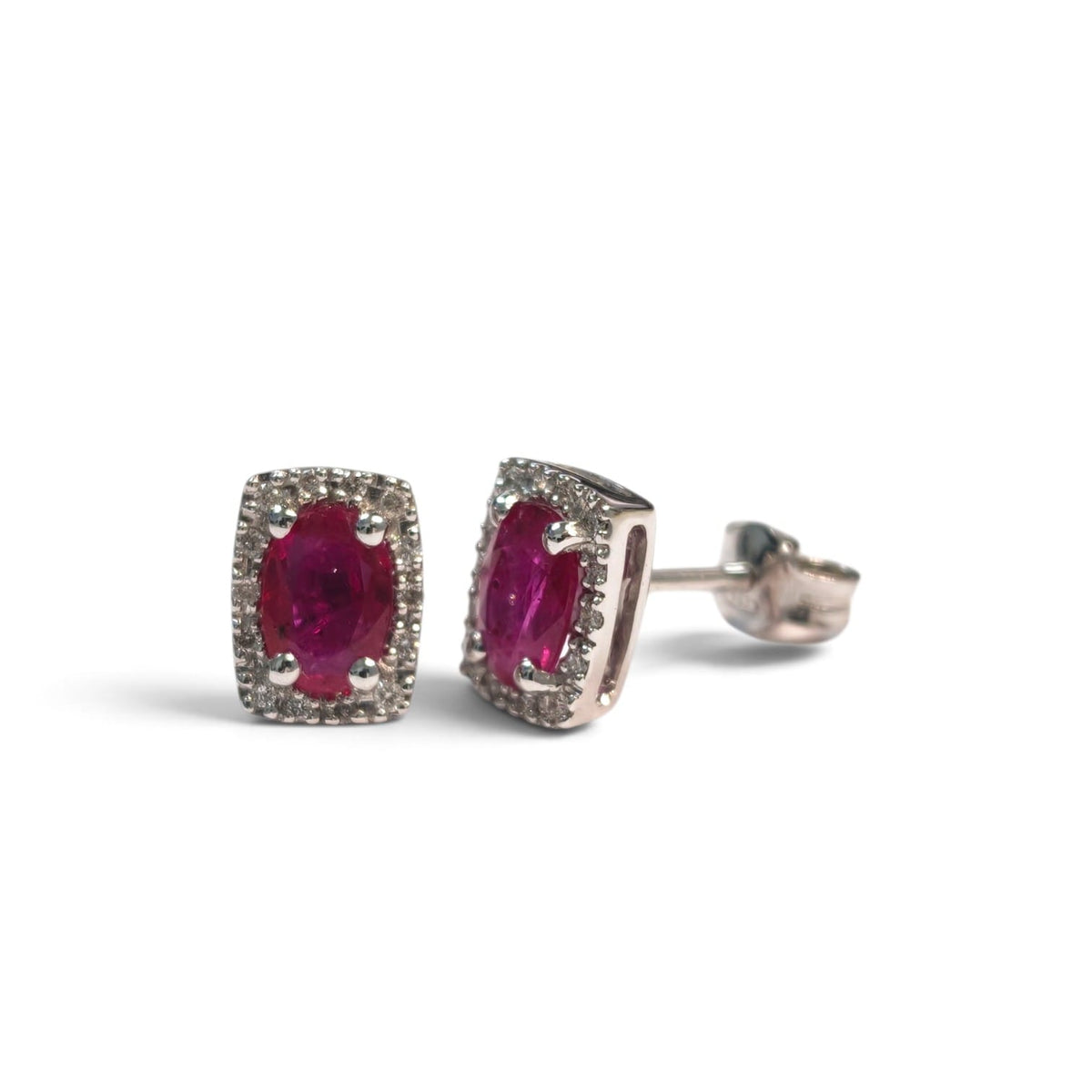 Orecchini in Oro Bianco 18kt con Rubini CT 1.20 e Diamanti CT 0.12