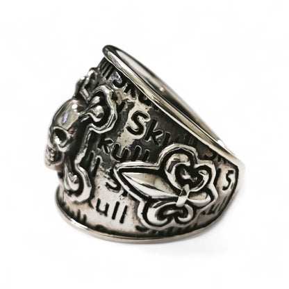 Anello Teschio in Argento 925 mis 24