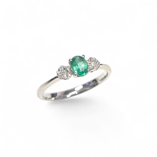 Anello con Smeraldo CT 0.35 e Diamanti CT 0.10