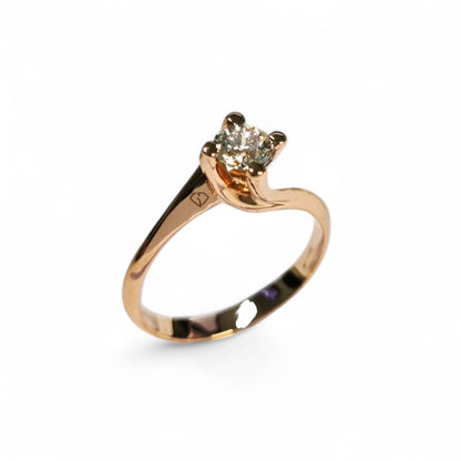 Anello Solitario Valentino in Oro Rosa con Diamante CT 0.41 IF E