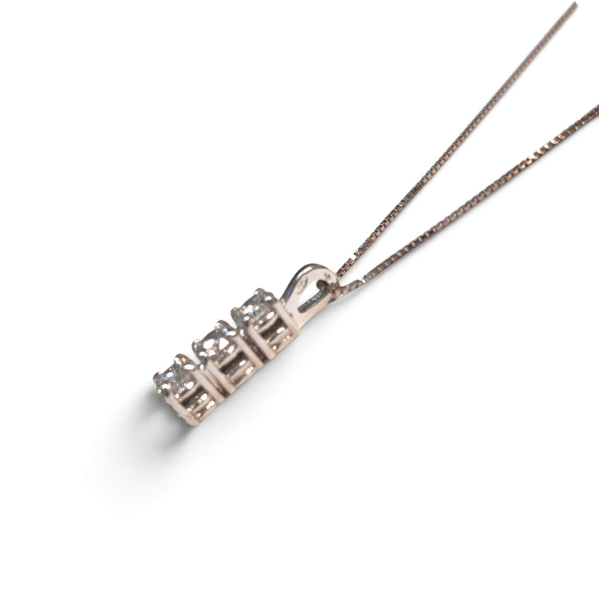 Pendenti Trilogy in Oro Bianco 18kt con Diamanti CT 0.54