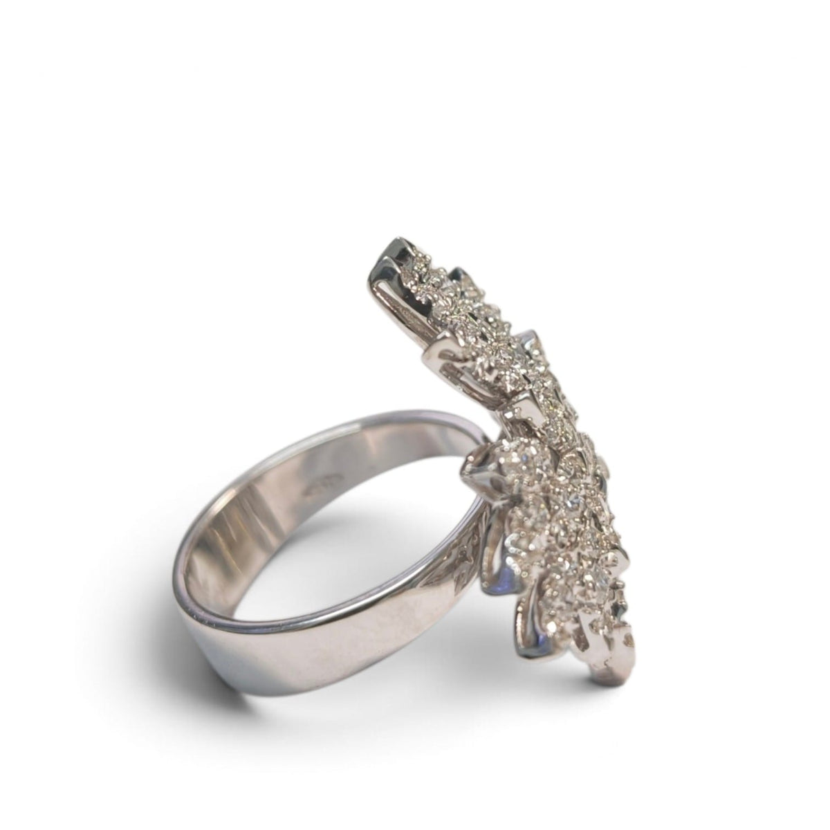 Anello Fantasia in Oro Bianco 18kt con Diamanti CT 1.78