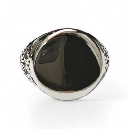 Anello Piastra Ovale con Laterali Scavati
