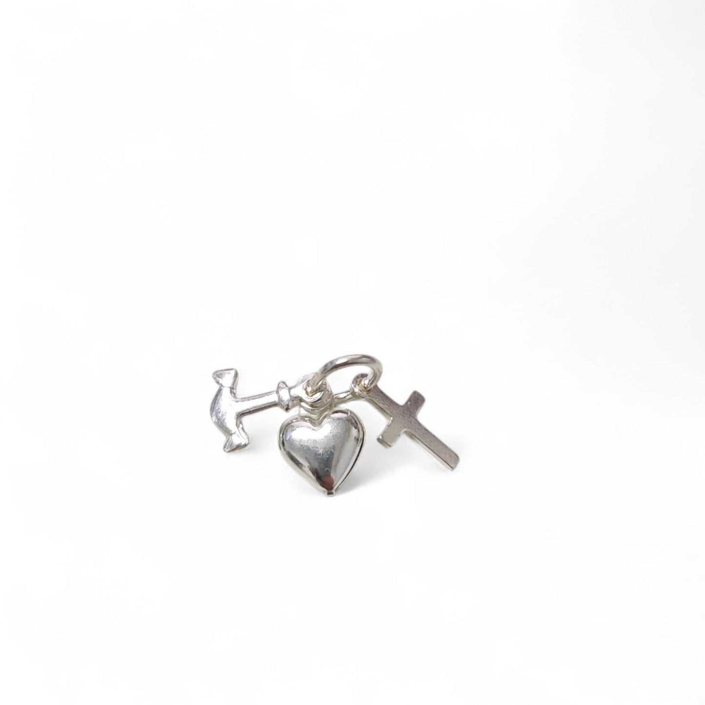 Ciondolo Fede, Speranza e Carità in Argento 925 – Croce, Cuore e Ancora