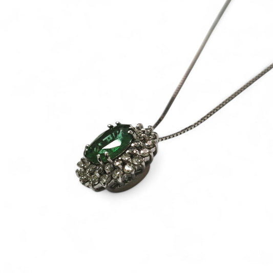 Pendente con Diamanti CT 1,28 e Smeraldo CT 0,52